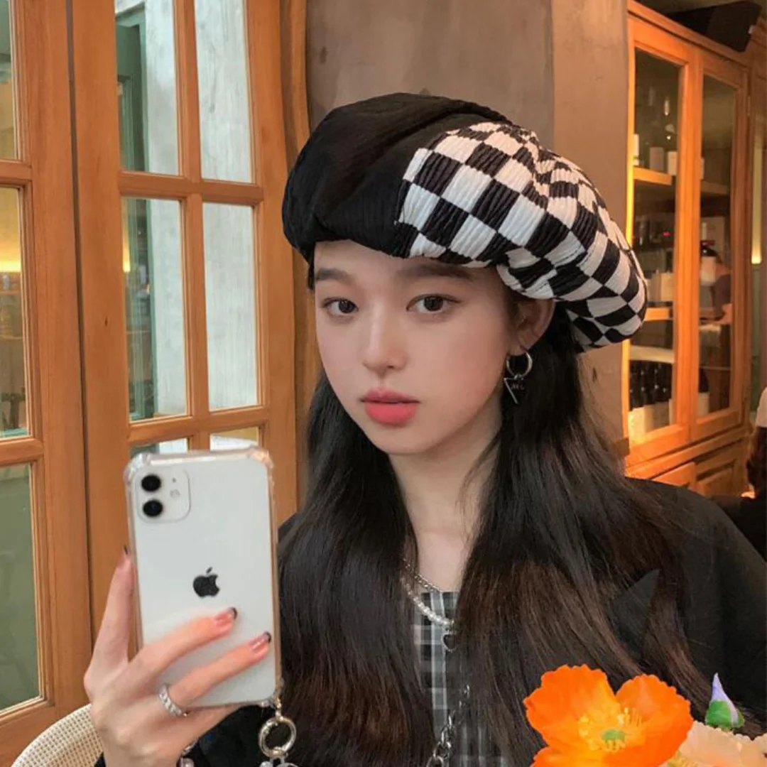 

Grid Beret Hat Fashion Brand Style Winter and Autumn For Woman Retro Berets Summer Girl Black White Plaid Big Painter Casqute