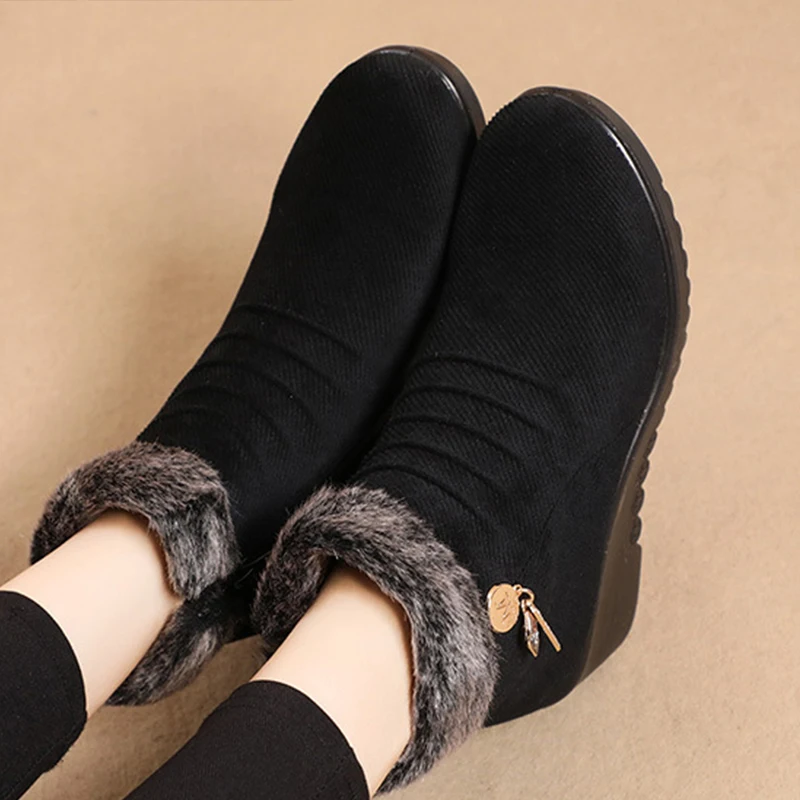 Middle-Aged and Elderly Women's Warm Cotton Shoes Snow Boots Winter Plus Velvet Warm Slope with Cloth Shoes Snow Boots