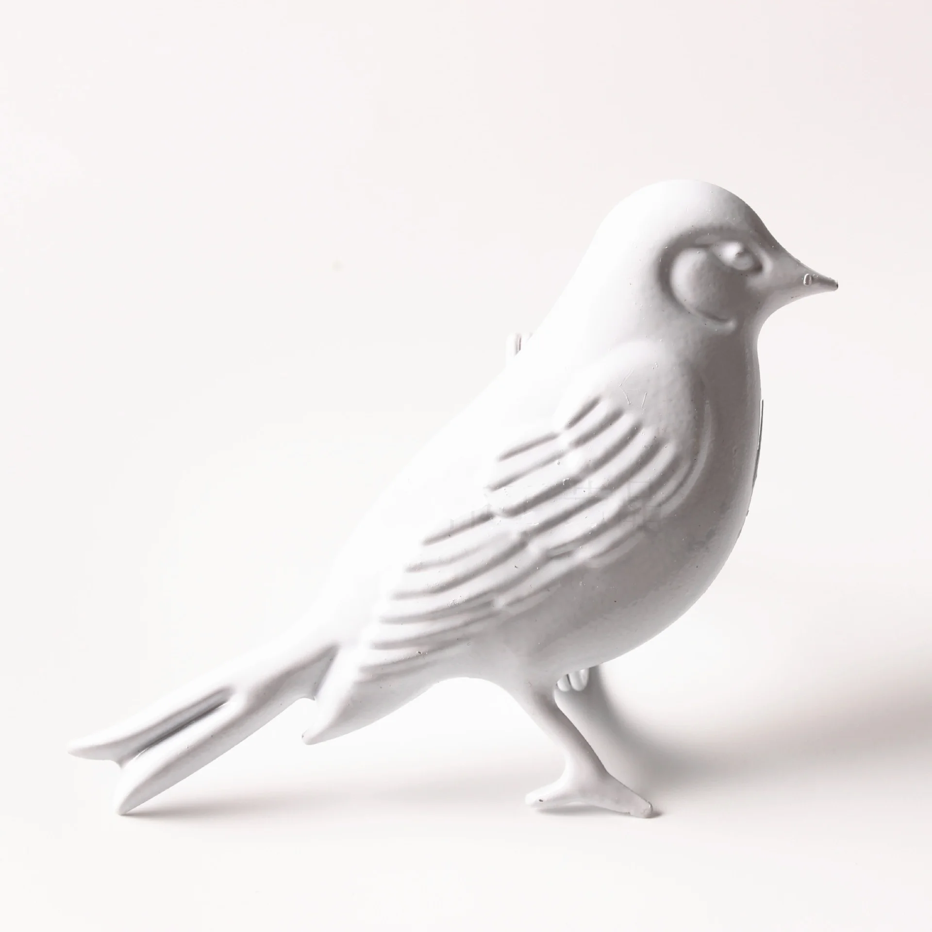 

10pcs Hotel supplies white magpie napkin ring bird napkin buckle peace dove napkin ring sparrow tissue ring