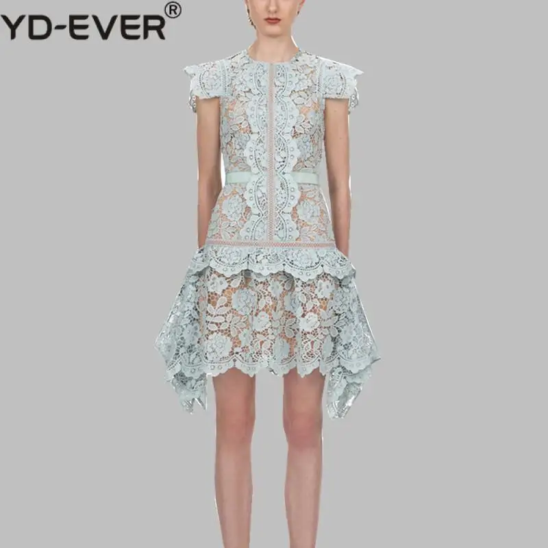 Брендовое подиумное асимметричное кружевное мини платье для автопортрета