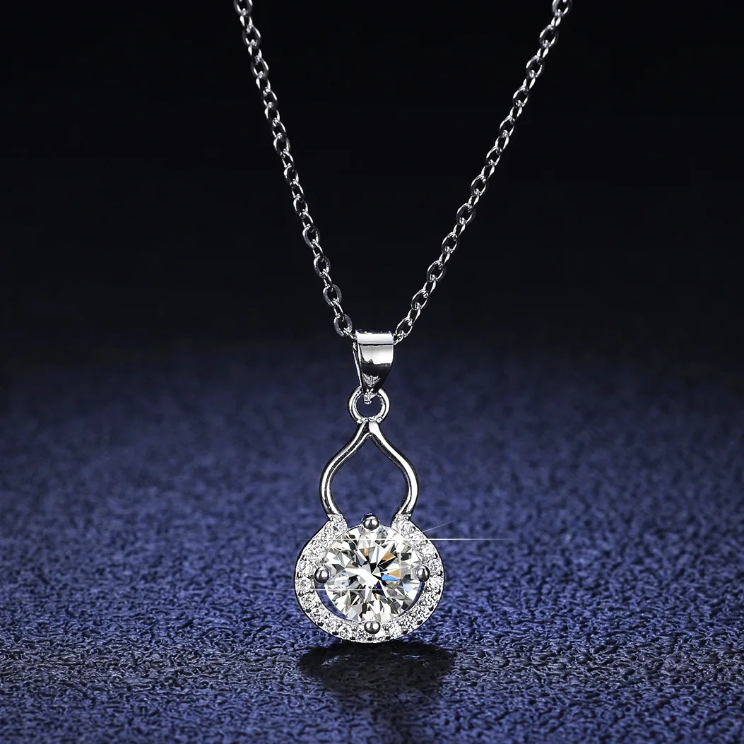 

925 Silver Pendant 1 Carat Moissanite Necklace Pendant Women's Classic Gourd Shape Engagement Jewelry
