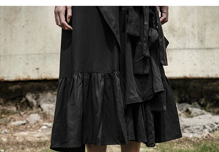 [EAM] New Spring Summer Spaghetti Strap Sleeveless Black Ruffles Split Joint Long Temperament Dress Women Fashion JW631