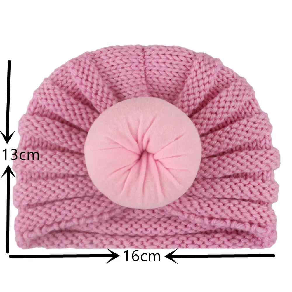 Зимняя шапка для детей вязаная с пончиком маленьких девочек и мальчиков