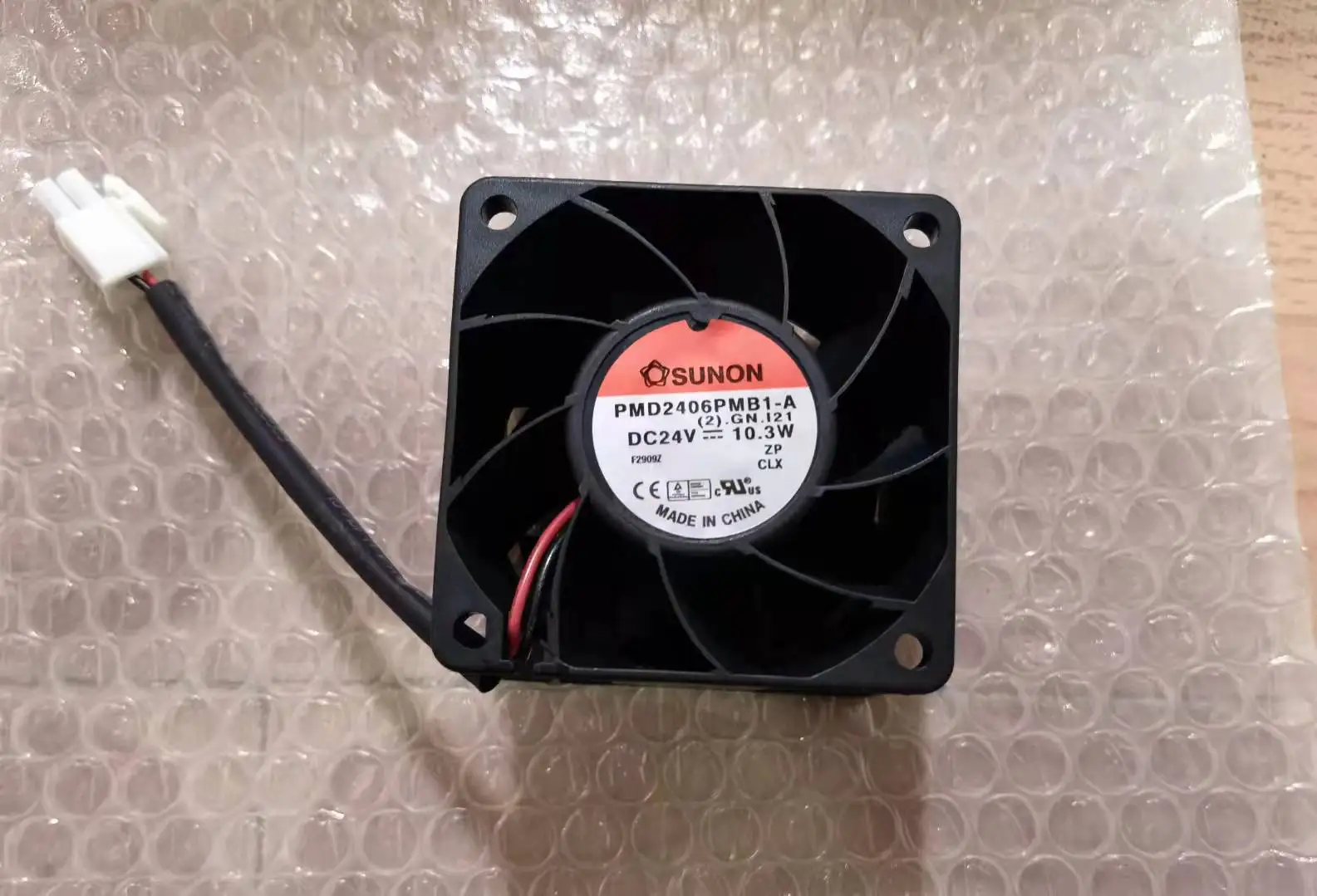 SUNON PMD2406PMB1-A (2).GN.121 DC 24V 10,3 W 60x60x38 мм 2-проводной Вентилятор охлаждения сервера