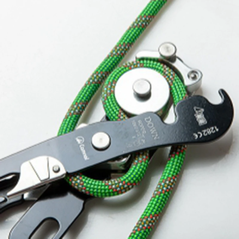 

CAMNAL Climbing Gear Rappelling Descender Belay Devices for 10-12mm Rope for Rescue & Arborist,Climb