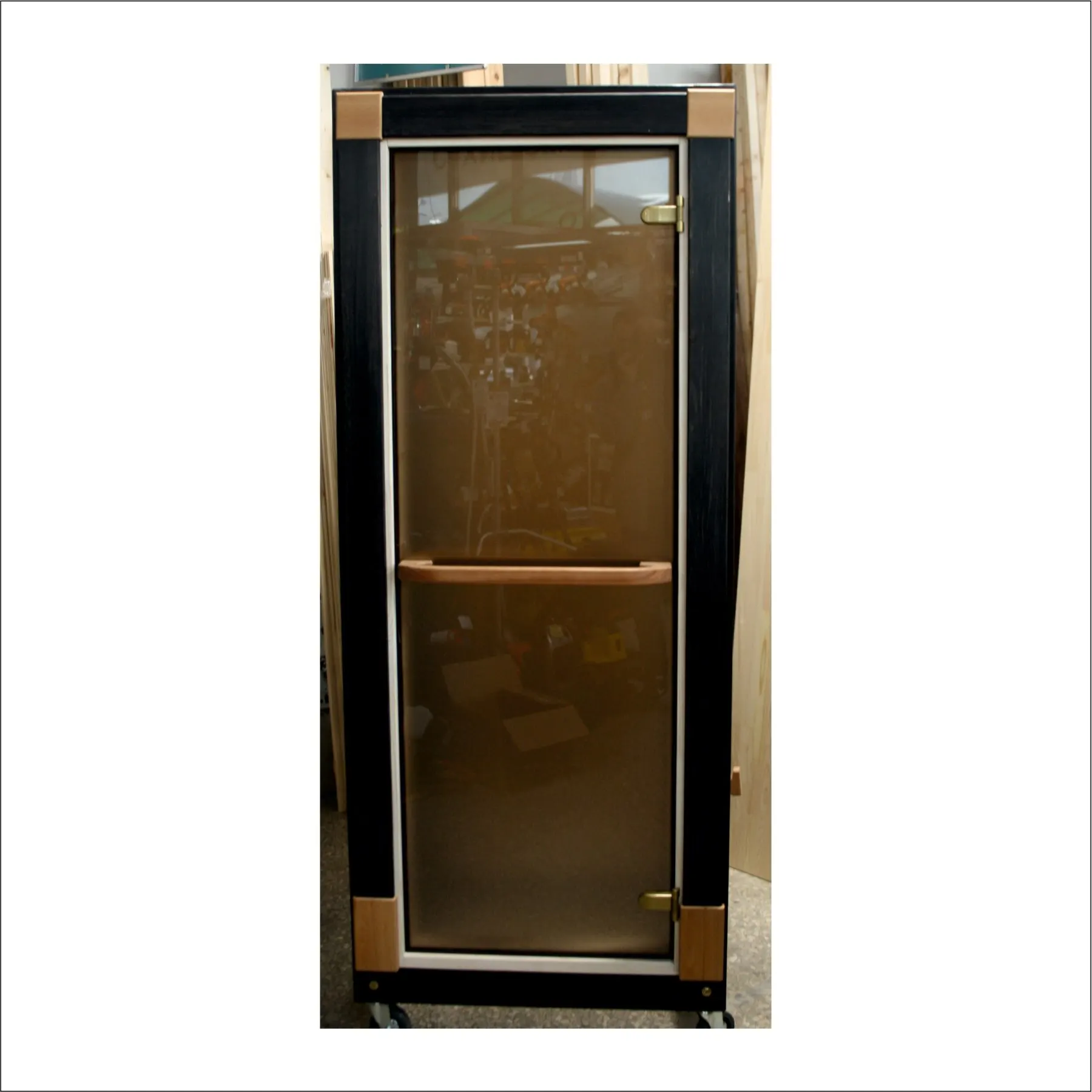 Glass door to the bath and sauna. Bronze Matt. Handle 600 mm | Обустройство дома