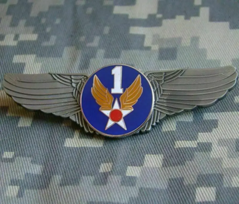Армии США 1st Air Force металлический значок Wings Pin на открытом воздухе Военная