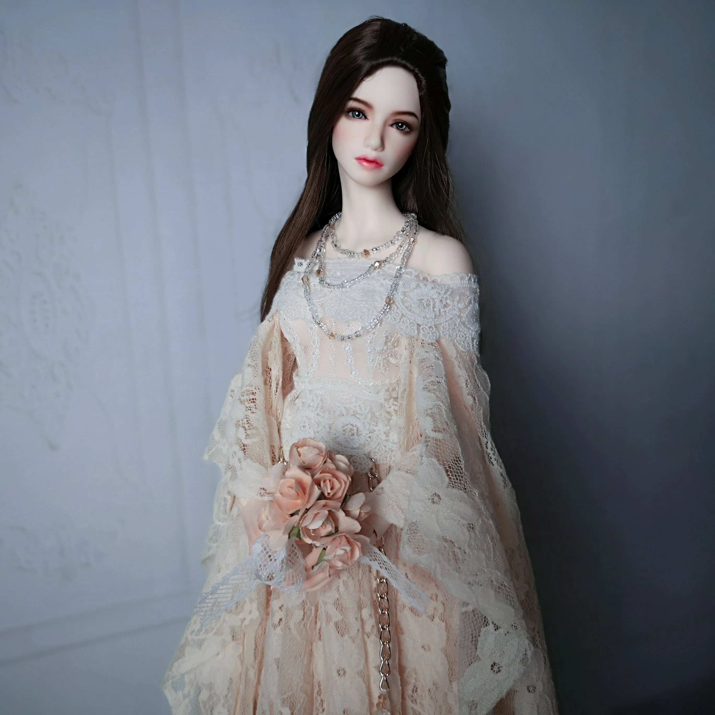 

T02-X506 Blyth st Doll clothes 1/3 1/4 bjd 1/6 dolls Accessories One-neck lace dress black yellow white color 1pcs
