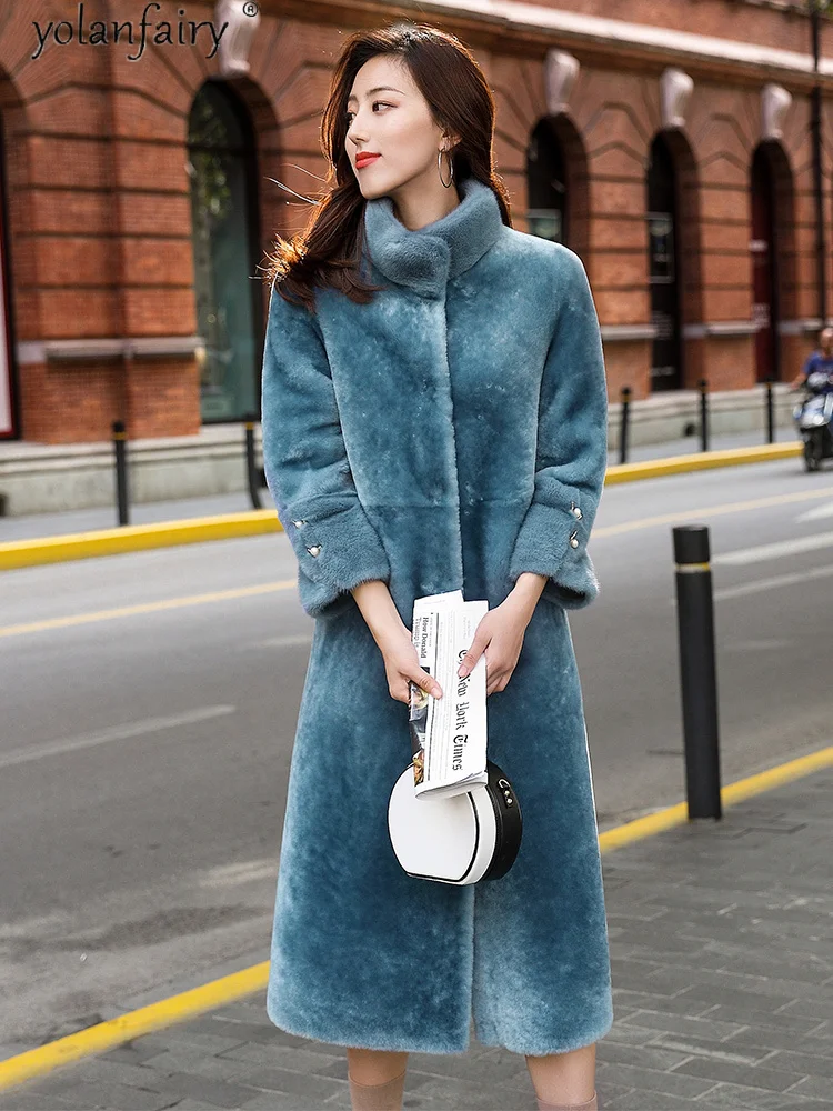 Женская шуба из натурального меха норки