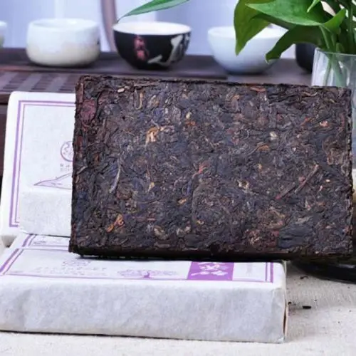 

2018 год, Yun Nan Pu-erh Shu, созревший кирпич ча 250 г