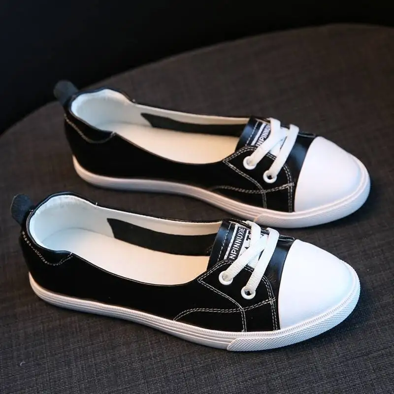 

Small white shoes female flat bottom casual Korean travel drive nurse student board shoes NA-04