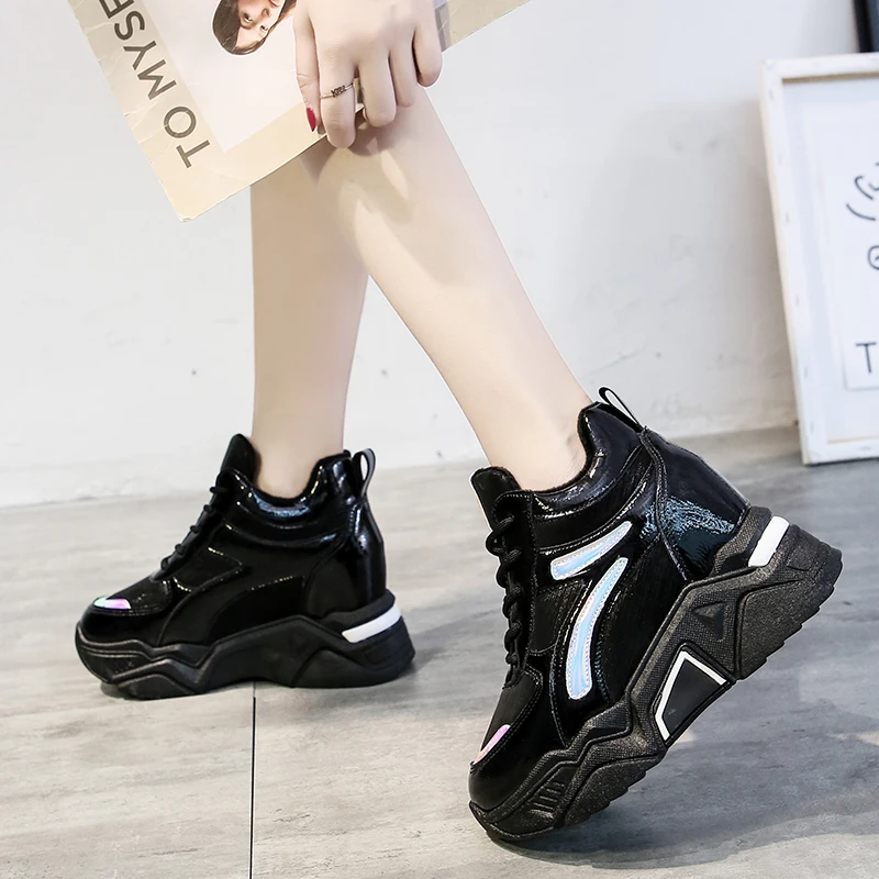 Женские кроссовки с круглым носком Fujin зимние теплые перекрестной шнуровкой