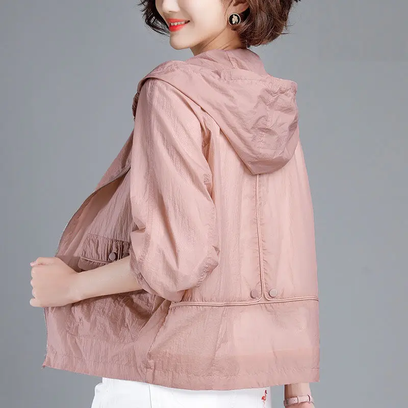 

2021 New Summer Jacket Women Hooded Sun Protection Clothing Fashion Casual Zipper Thin Windbreaker Coat Plus Size M-5XL Q14 Slim
