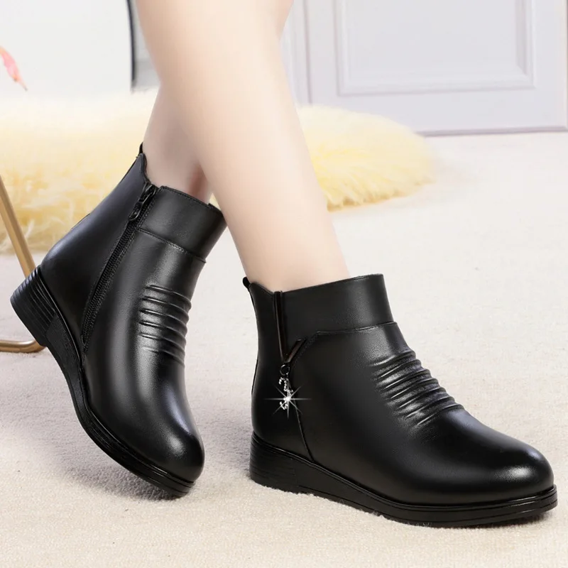 Size 42 Black Leather Boots Autumn Winter Shoes Woman Waterproof Leather Shoes Women Side Zip Ankle Boots for Women Fashion New