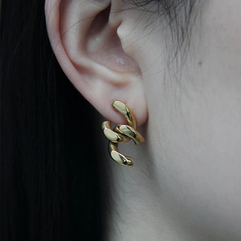 

Titanium With 18K Gold Chained Drop Earrings Women 361L Jewelry Punk Party T Show Gown Top Runway Korean Japan INS Trendy
