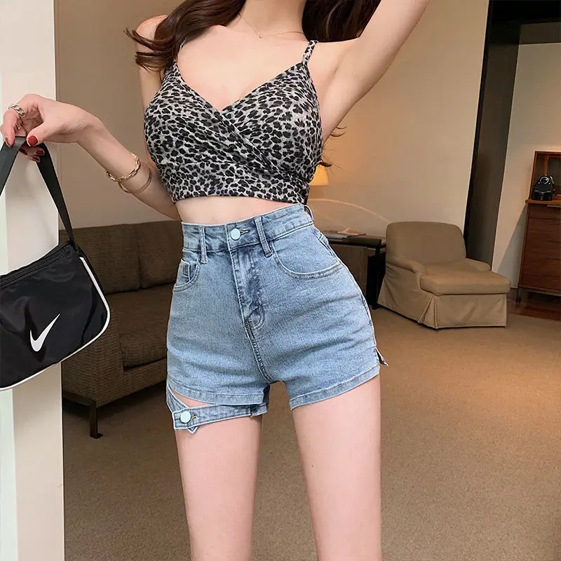 

Careful machine design sense hollow out denim shorts women's high waist A-line 2021 new slim loose wide leg hot pants
