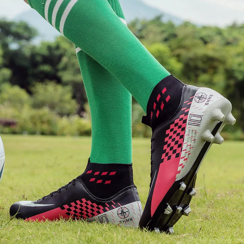 Men Football Boots Cleats Boots Long Spikes TF Spikes High Top Sneakers Soft Indoor Turf Futsal soccer Shoes Chuteira Futebol