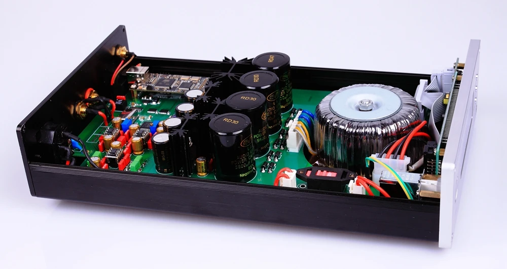 

R-064 ES9018 DAC HiFi Audio Decoder USB 384K DSD Soft Control PCM or DSD Play Single-chip Individual Power Supply TCXO Crystal