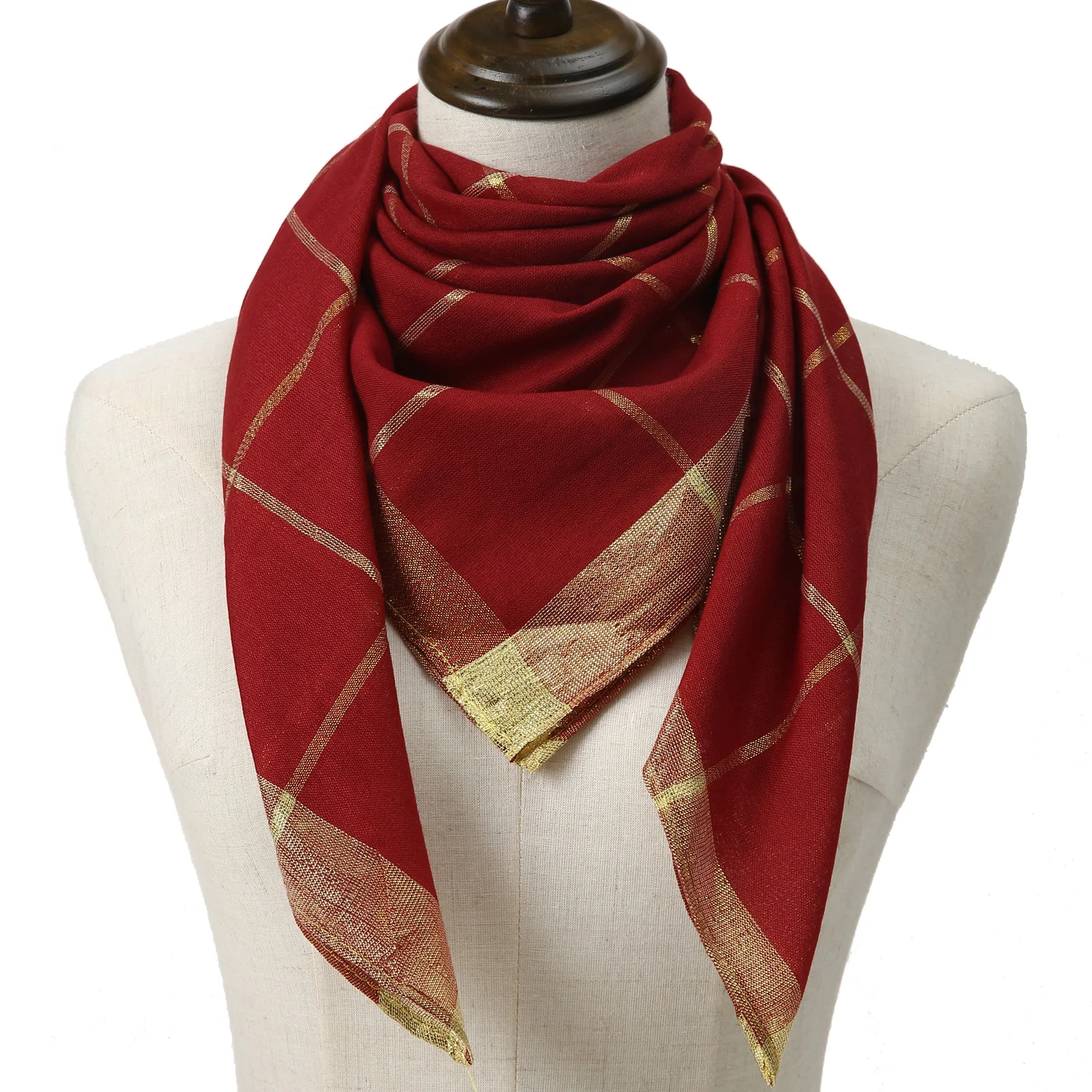 Женский шарф в шотландскую клетку с люрексом 90x90 см |
