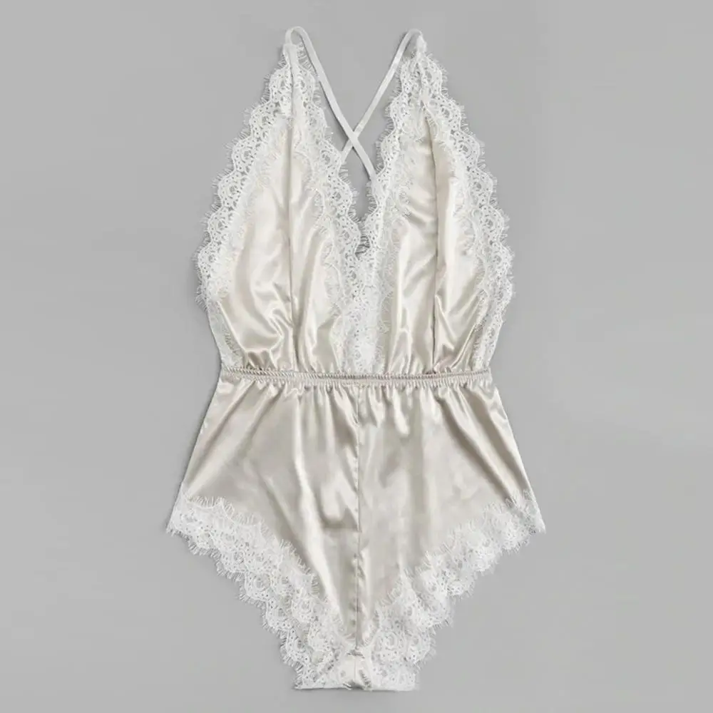 Новое нижнее белье с открытой спиной и контрастной кружевной отделкой ресницами