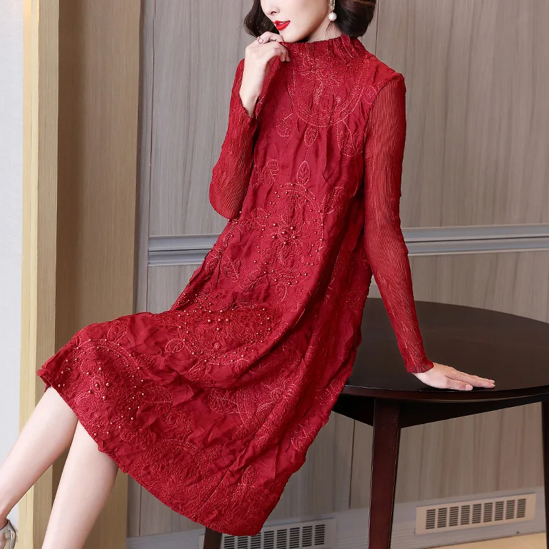 

High End Embroidered Mother's Autumn And Winter New Dress Temperament Age Reduction Large Women's Dress