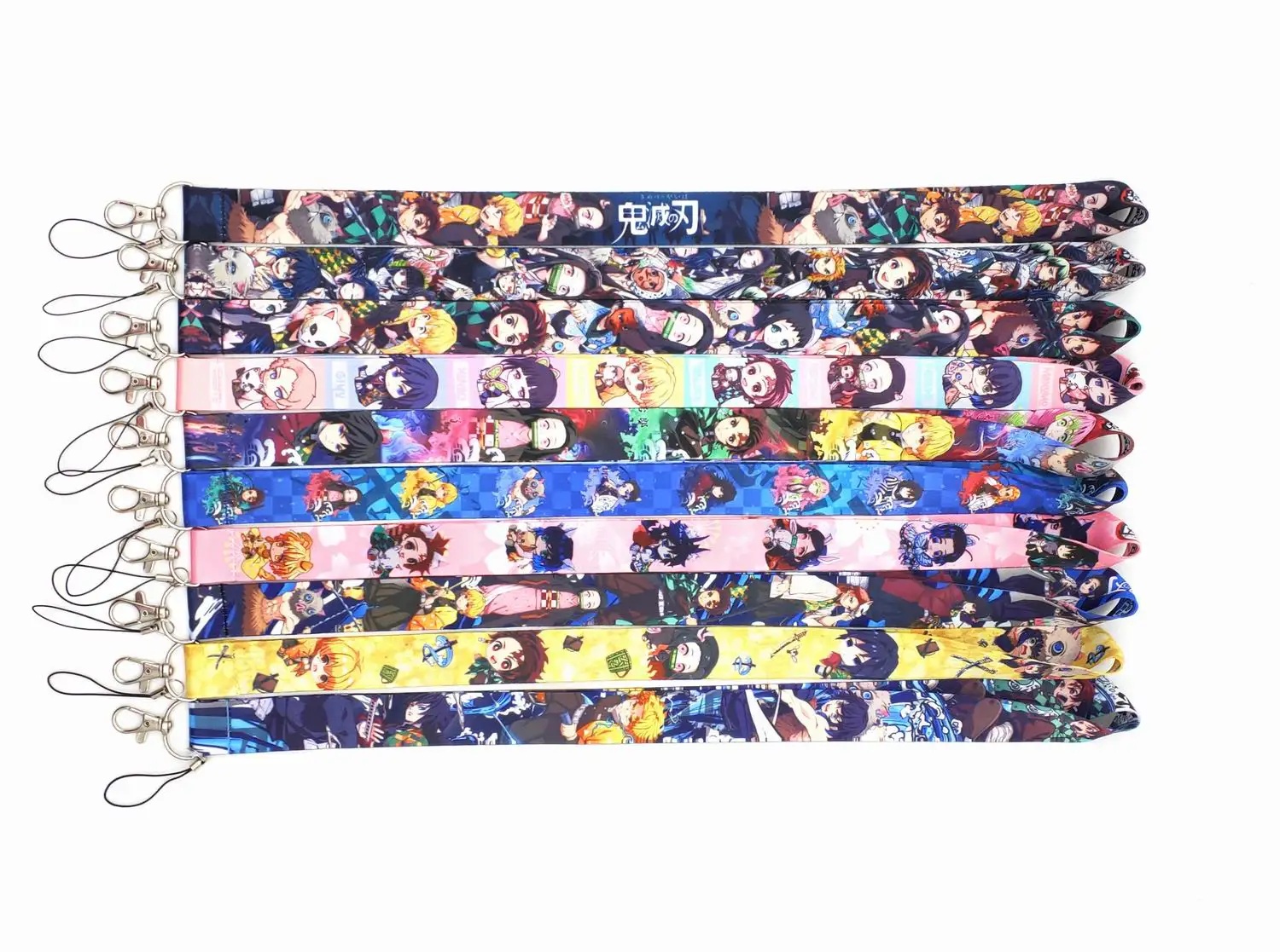 Шнурок для телефона с изображением рассекающего демонов шнурок рисунком