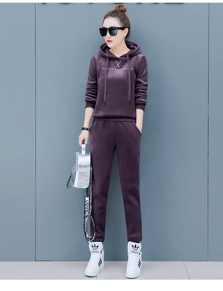 

Новинка 2021, бархатный плотный бархатный костюм с золотым бархатным свитером, осенне-зимняя женская модная тонкая свободная повседневная сп...