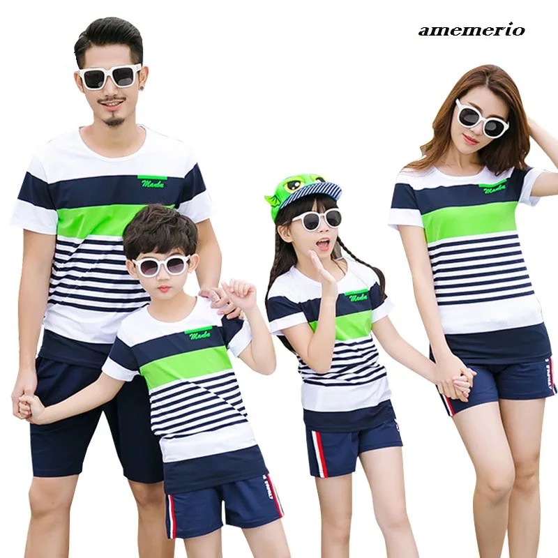 Одинаковая одежда для всей семьи модная мамы и дочки футболка шорты комплекты