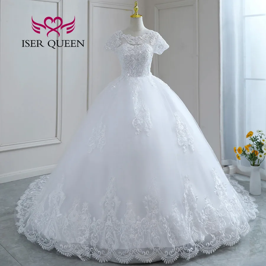 Свадебное платье с коротким рукавом круглым вырезом жемчугом и блестками