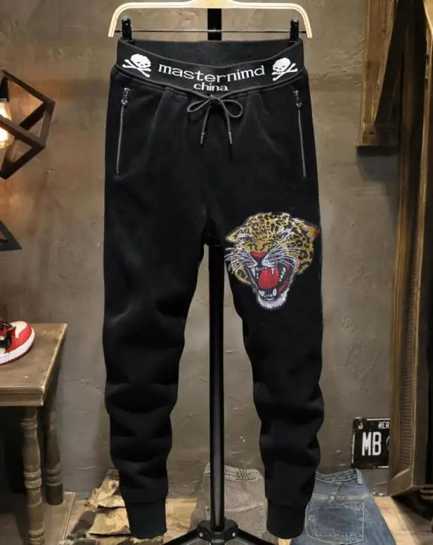 

New arrival Thin designer pants Men Sweatpants with Rhinestones asina size M-2XL man pants