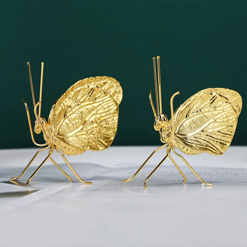 

Light Luxury Golden Butterfly Sculpture Handicrafts Metal Ornaments Living Room TV Cabinet Home Decoration Accessories Gifts