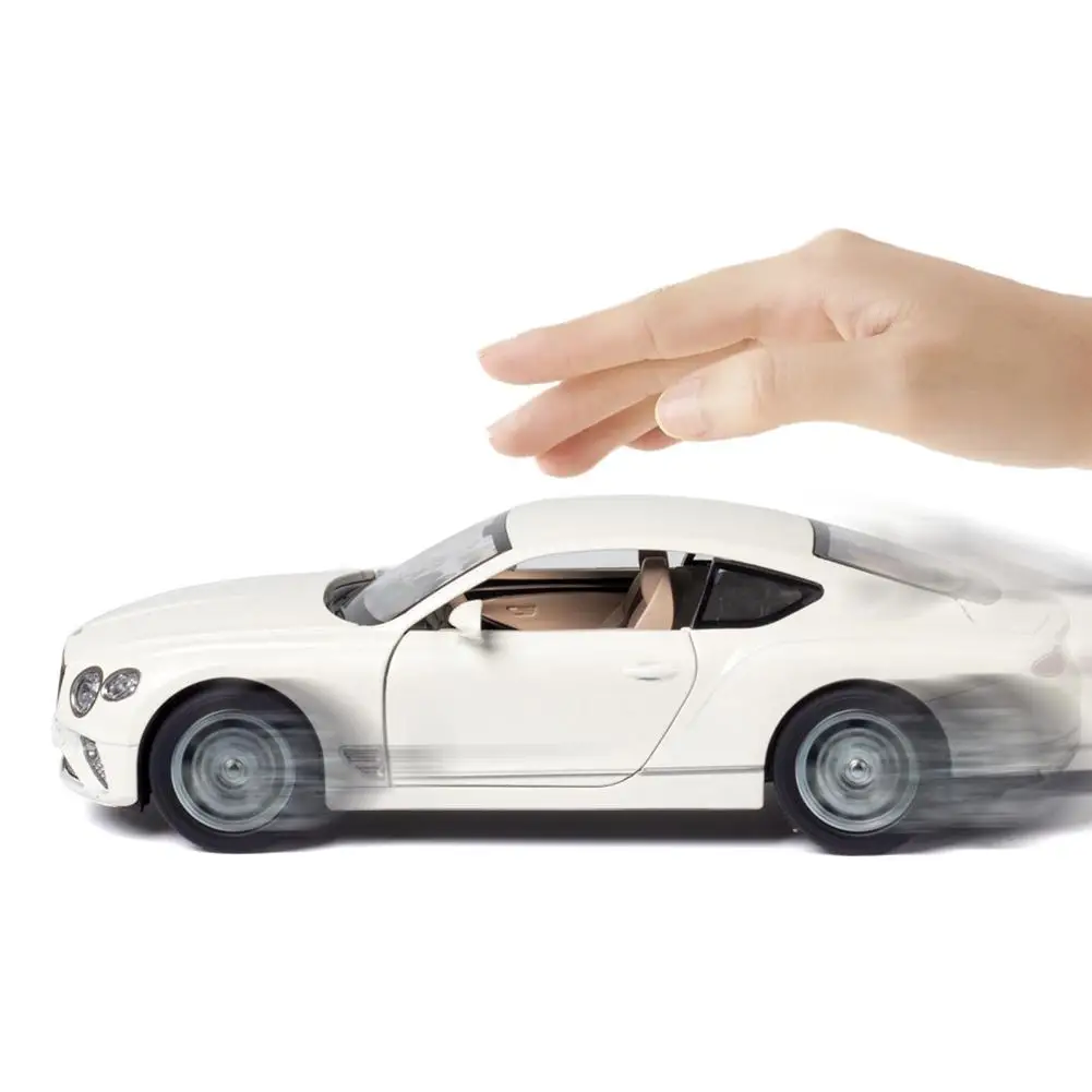 Имитация 1:24 игрушечного автомобиля из сплава со звусветильник кой двери