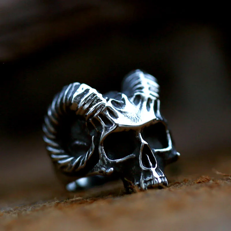 

Goth Goat Horned Devil Skull Finger Rings for Men Women Retro Stainless Steel Demon Punk Biker Ring Nordic Amulet Viking Jewelry