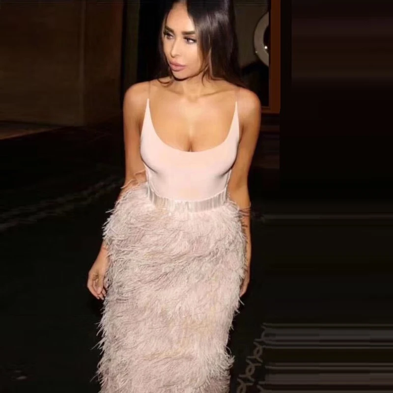 Модное розовое платье макси на тонких бретельках без рукавов babнки женское