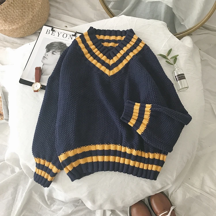 

Autumn V-neck Sweater Women Vintage Jumper Blue Knitted Striped Sweaters For Women White Harajuku Sweater Pullover Winter Warm
