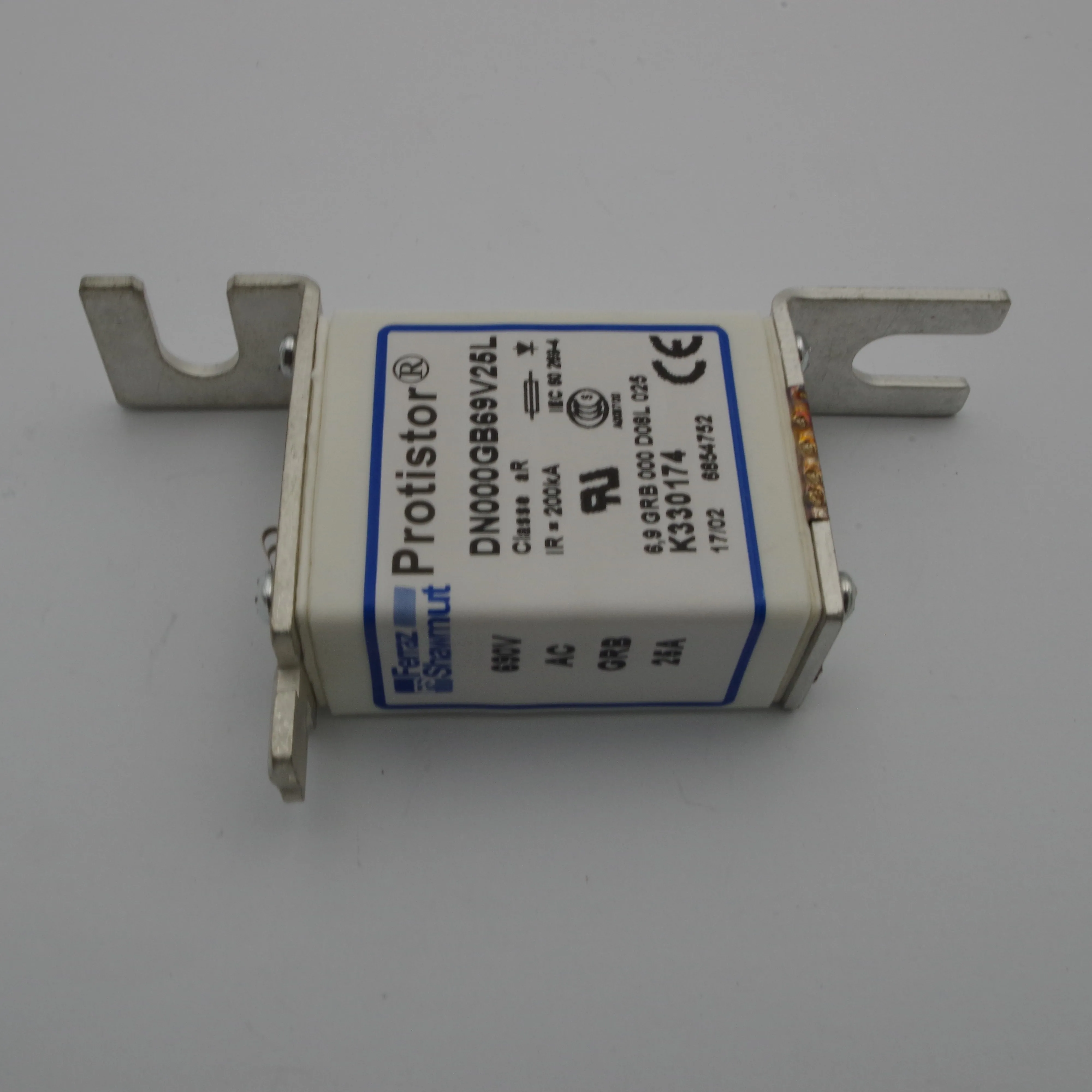 

DN000GB69V25L Thermal Fuse 25A 690V Ceramic Fuse for Cable and Wire Protection