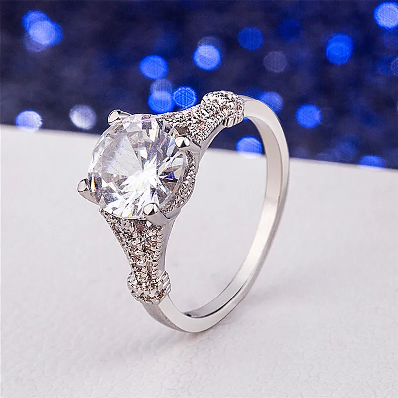 

Trendy Jewelry for Women Inlaid Zircon Simulation Diamond White Moissanite Rings Bridal Engagement Accessories Anillos