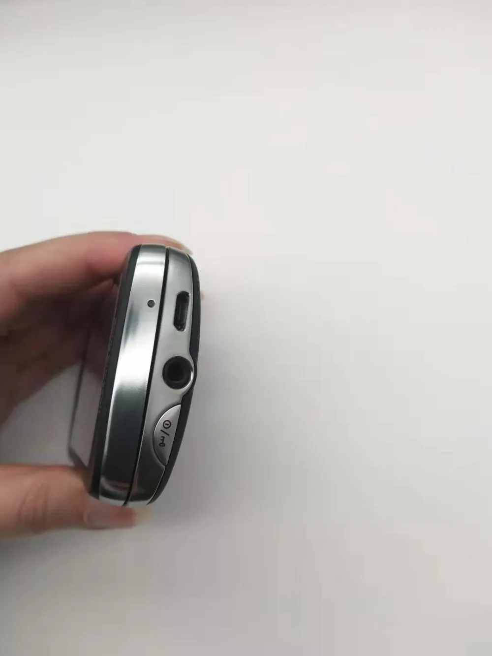 CK15 разблокированный мобильный телефон sony Ericsson ck15i 3,0 '3g wifi Bluetooth fm-радио разблокированный сотовый телефон