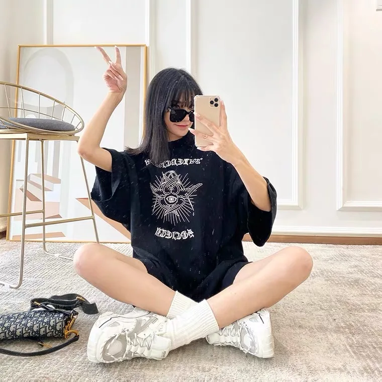

2021 Fashion New Style High Street Wind Comfortable T-shirt Leisure Mercerized Cotton Cool Black and White The Letter Printing