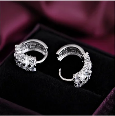 Женские серьги-гвоздики в стиле барокко с жемчугом | Украшения и аксессуары