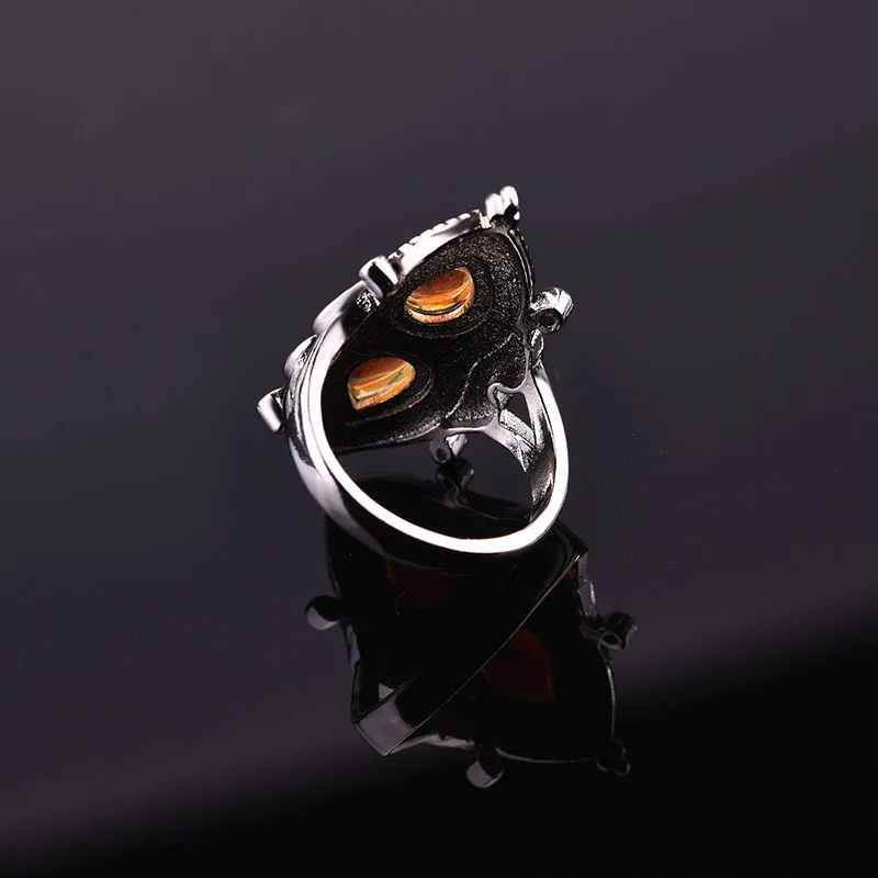 Женское кольцо с топазом S925 серебряное в форме груши искусственным