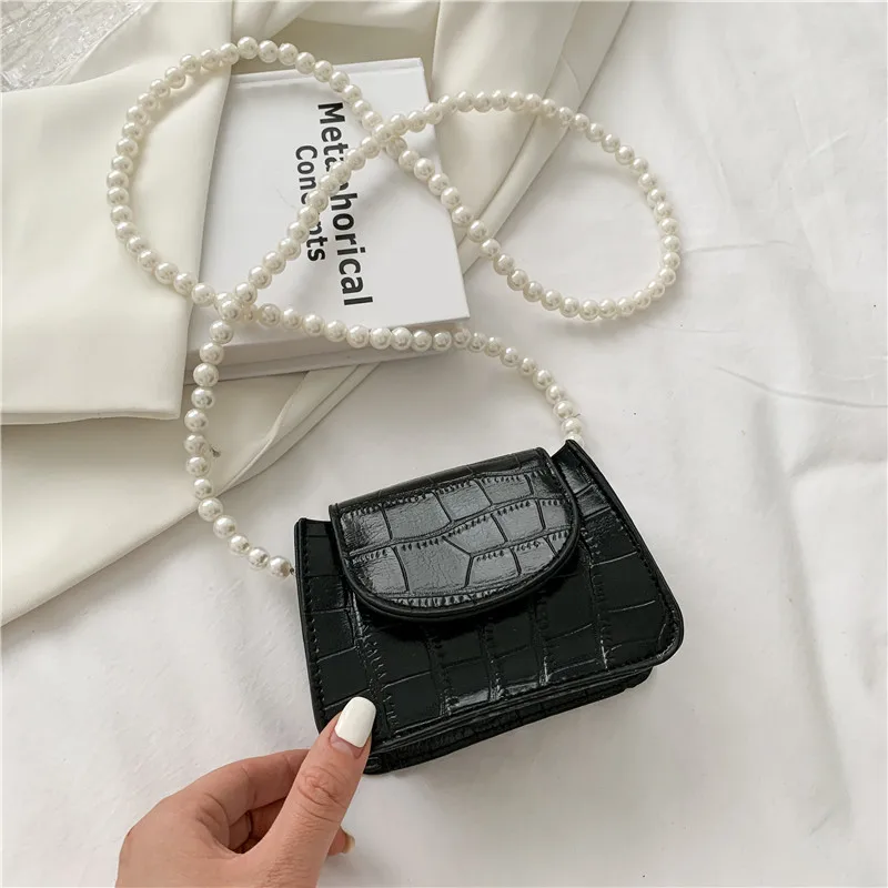 Рисунок 6 - Женские маленькие сумки-мессенджеры