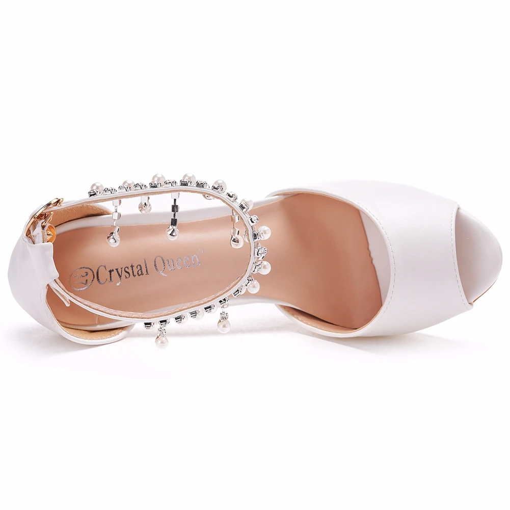 Туфли женские свадебные с кисточками босоножки на высоком каблуке открытым