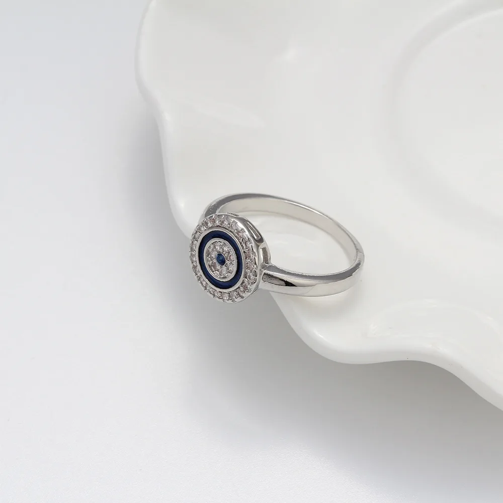 Голубая Эмаль не сужающийся книзу массивный серебристого цвета со всавкой из