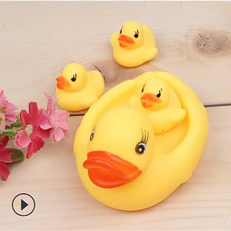 

Милые Классические игрушки для купания для маленьких девочек и мальчиков, резиновые гоночные желтые пищащие игрушки, распродажа набор уток