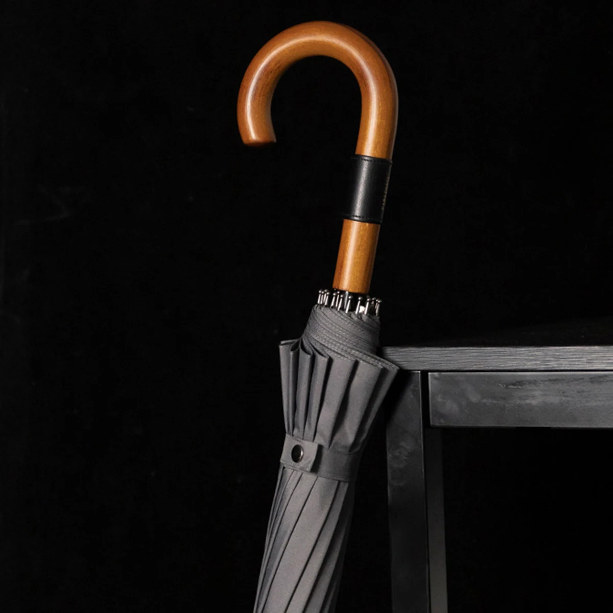 Miglior Ombrello Grande In Legno Antivento 16 Nervature Business Giapponese Manico Lungo Ombrello Pioggia Donna Uomo 120cm Golf Ombrello Trasparente