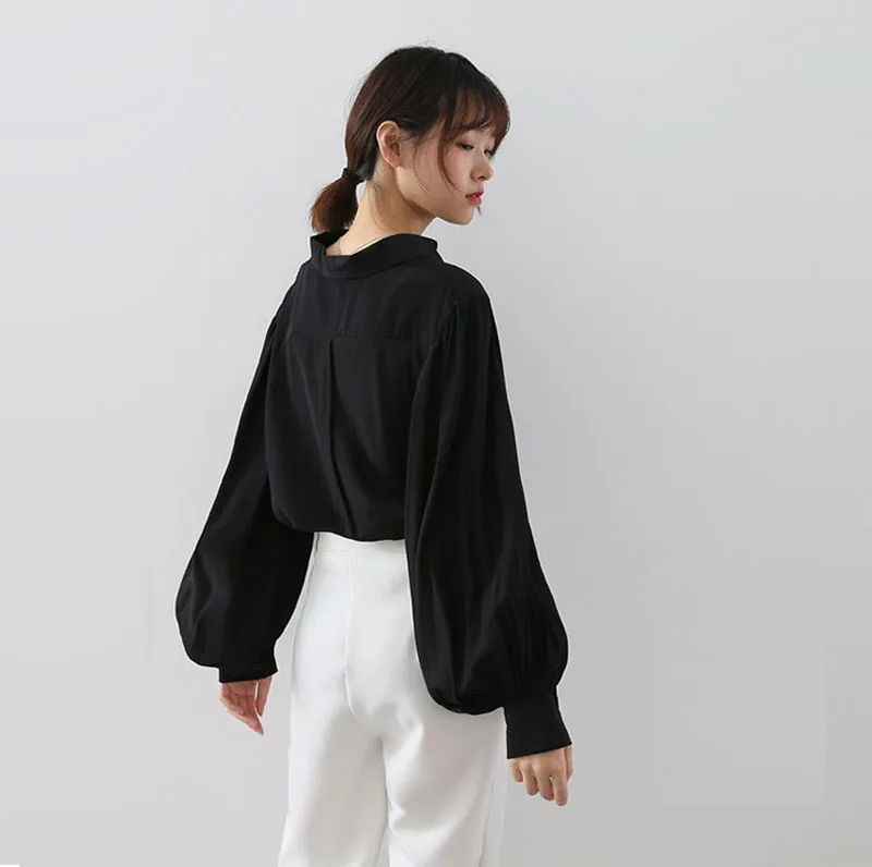 

2019 autumn new retro lantern sleeve design blouse Korean version loose thin puff sleeve shirt female long sleeve