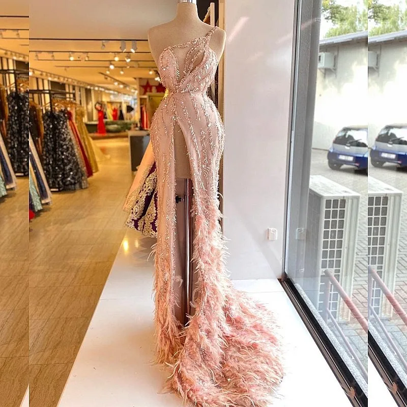 Blush Pink Sparkly Feather Prom Dresses With Sequins High Front Split Formal Party Second Reception Gown Mermaid Evening Dress