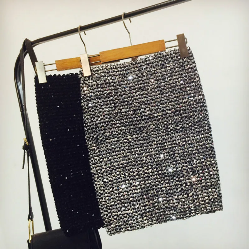 Женская Золотая юбка карандаш обтягивающая с бусинами и эластичным поясом