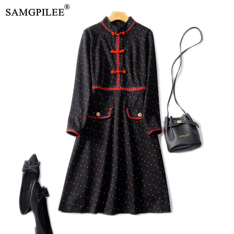 

Платье женское ТРАПЕЦИЕВИДНОЕ на пуговицах, до колена, с круглым вырезом